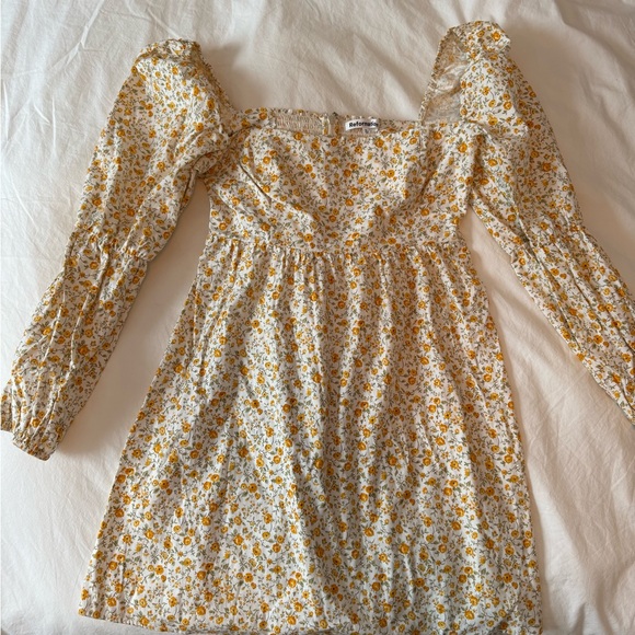 Reformation Dresses & Skirts - REFORMATION Floral Long Sleeve Dress